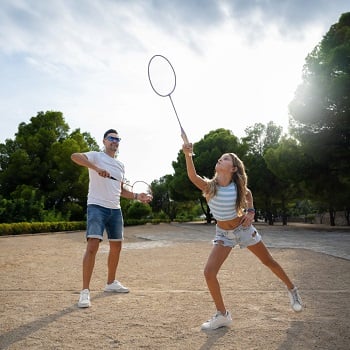 Badminton - odlična ljetna aktivnost za cijelu obitelj