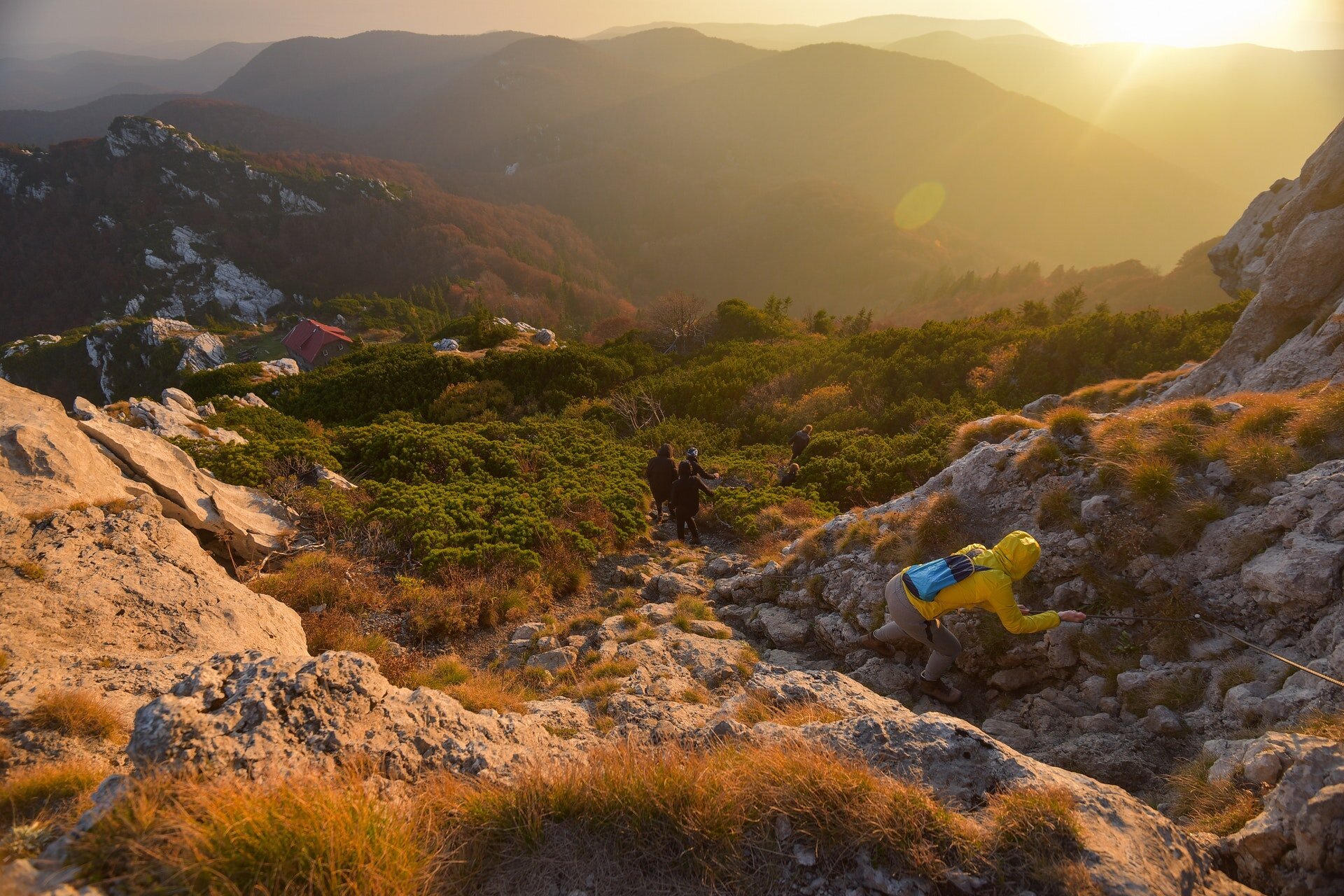 Zalazak sunca u Nacionalnom parku Risnjak s pogledom na slovenačke Alpe. Zalazak sunca u Nacionalnom parku Risnjak s pogledom na slovenačke Alpe.